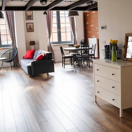 Redcity Loft Zyrardow Ngoại thất bức ảnh